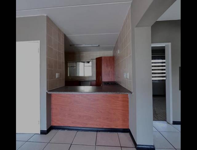 2 BEDROOM PROPERTY TO RENT IN RANDBURG CENTRAL